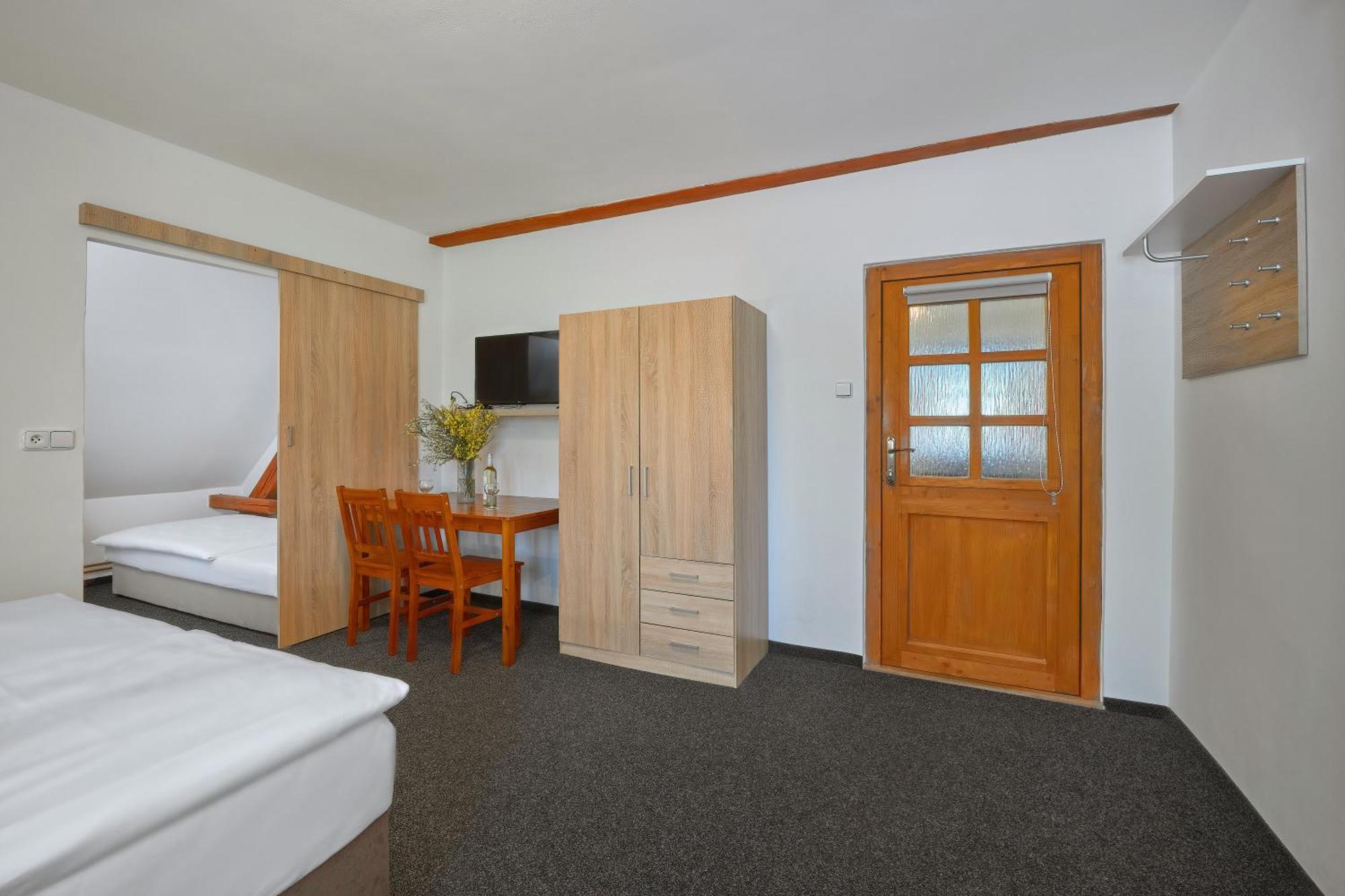 U Rybnika Smrcna Hotell Nová Bystřice Eksteriør bilde